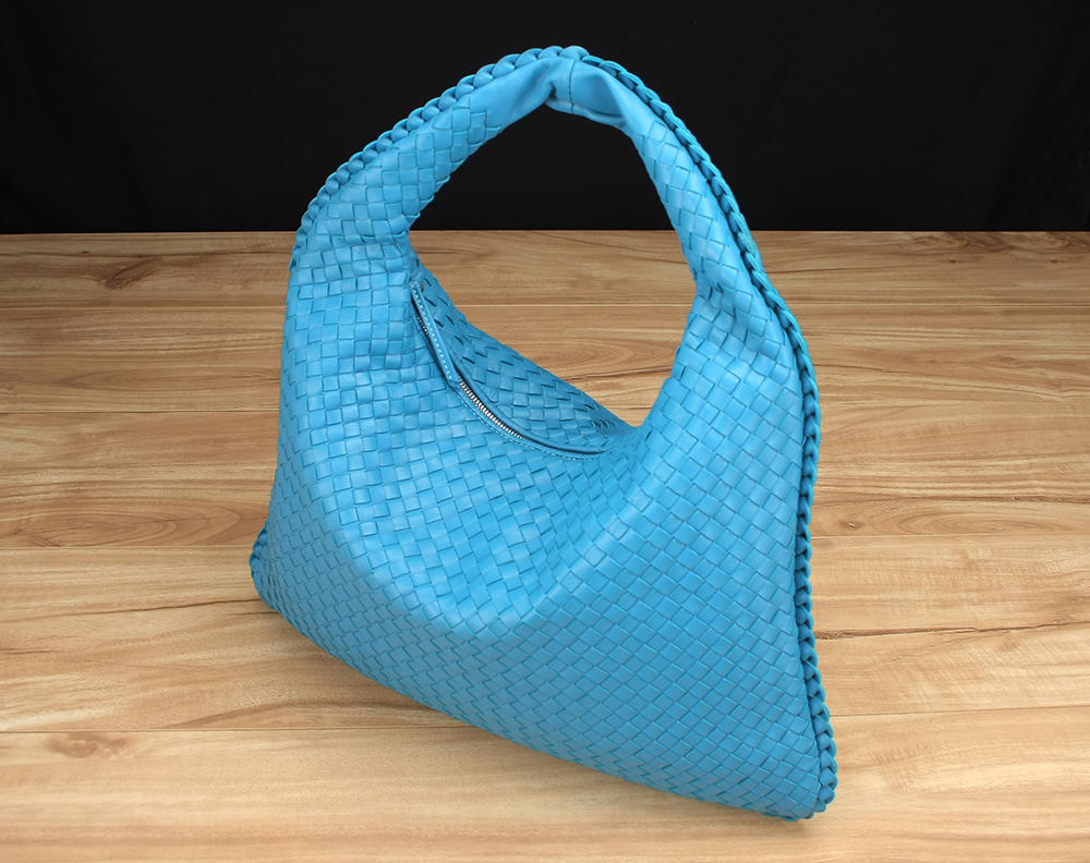 Style 6100 Style 6100